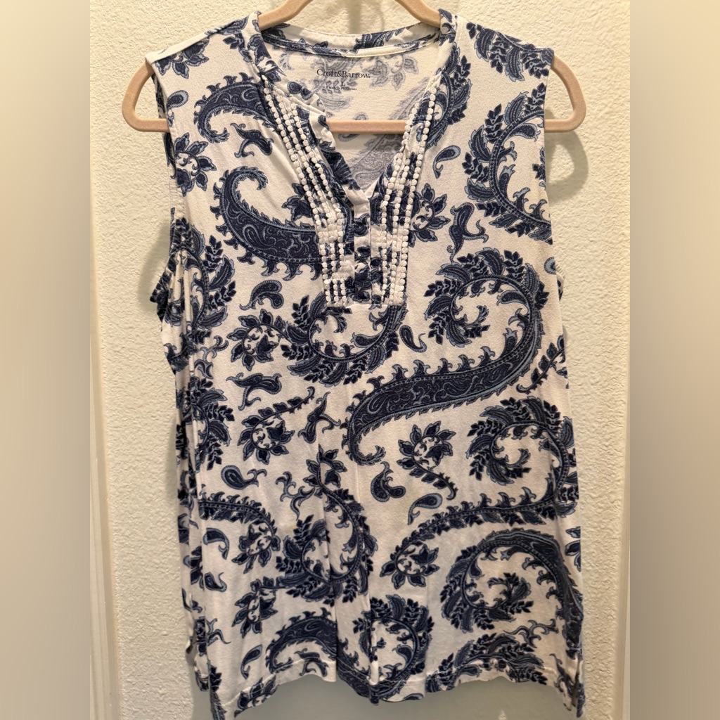 Croft & Barrow Navy And White Paisley Blouse